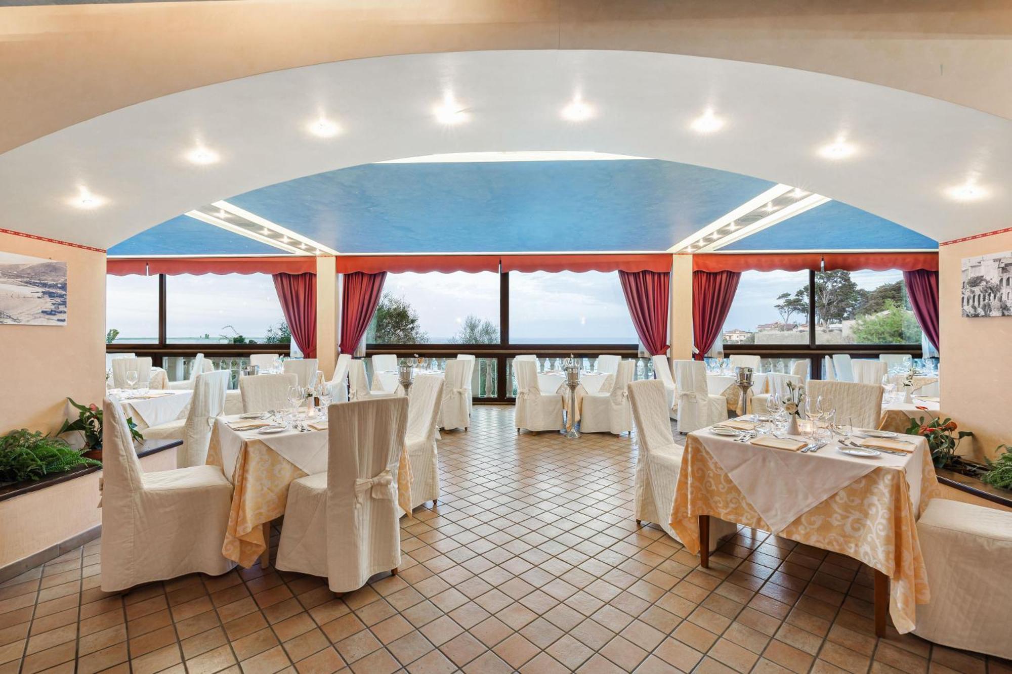 Aldiana Club Rocca Nettuno Calabria Hotel Tropea Bagian luar foto