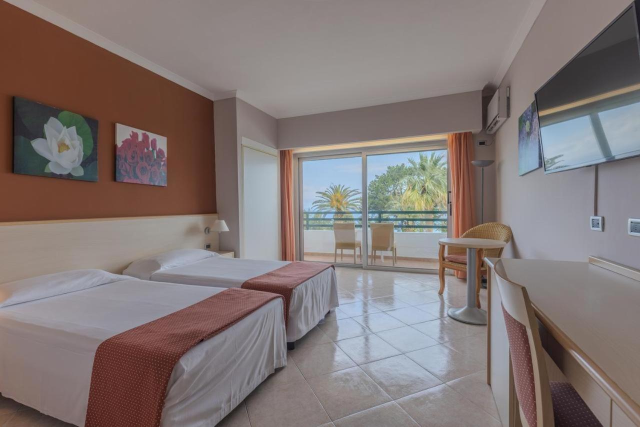 Aldiana Club Rocca Nettuno Calabria Hotel Tropea Bagian luar foto